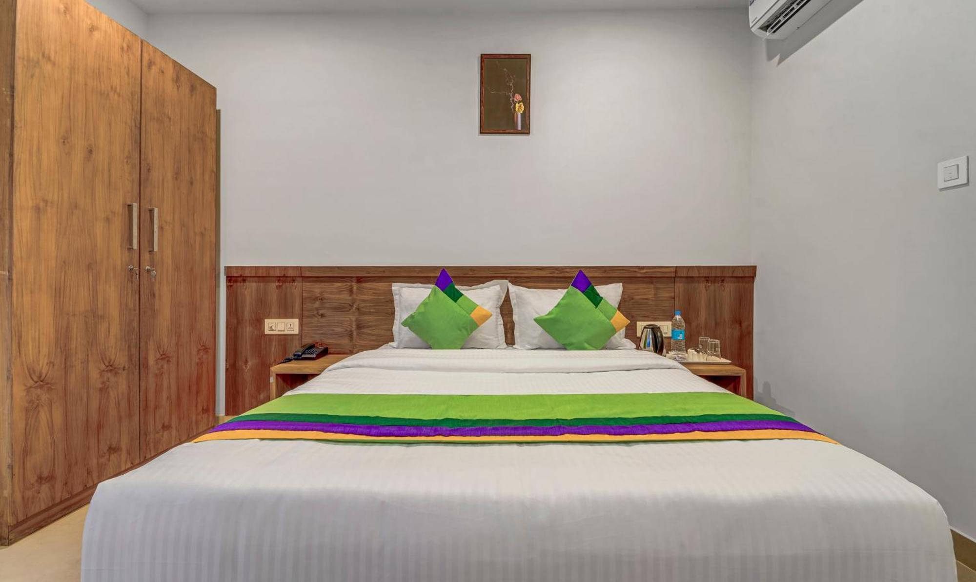 Treebo Regalia Inn Civil Station Kalpatta Ngoại thất bức ảnh
