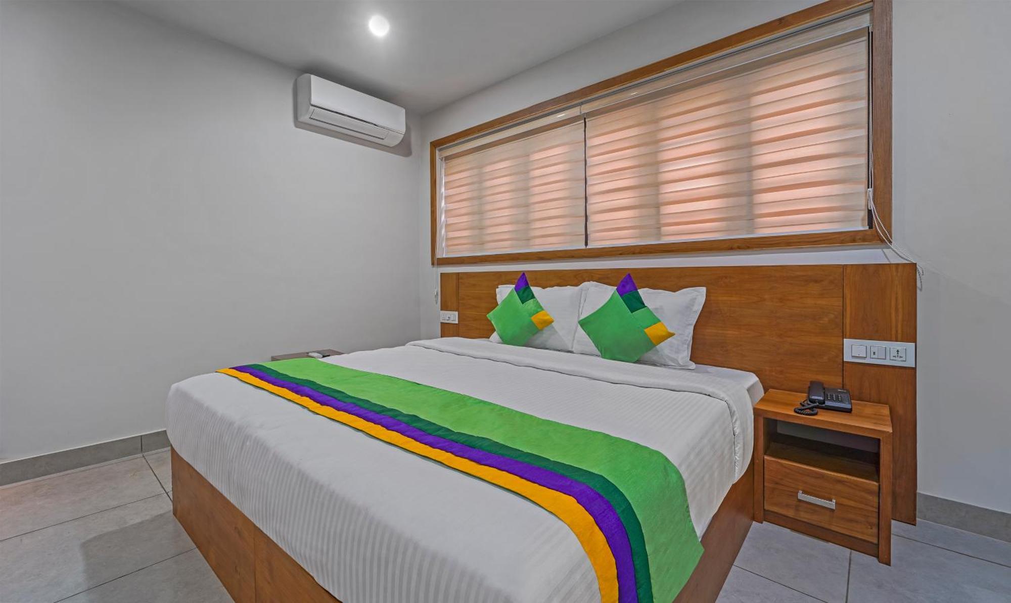 Treebo Regalia Inn Civil Station Kalpatta Ngoại thất bức ảnh