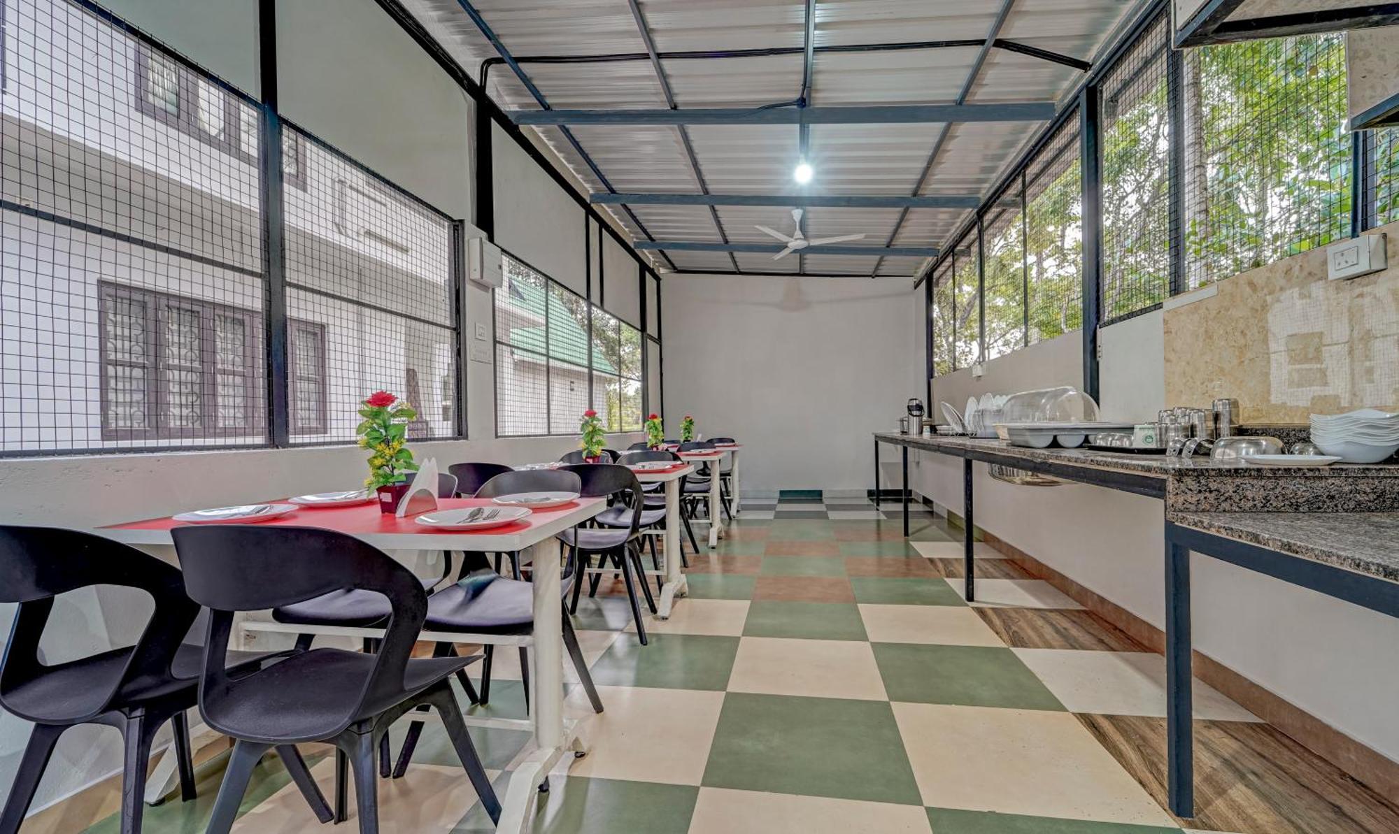 Treebo Regalia Inn Civil Station Kalpatta Ngoại thất bức ảnh